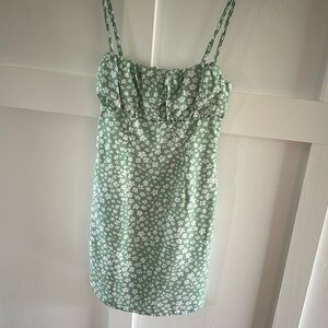 Princess Polly green/white floral dress - size XS / size 0